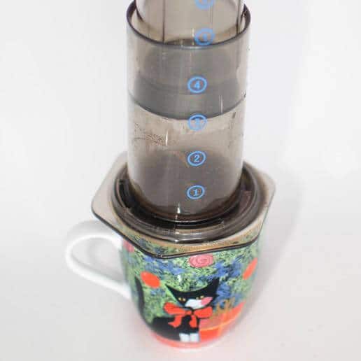 AeroPress drücken