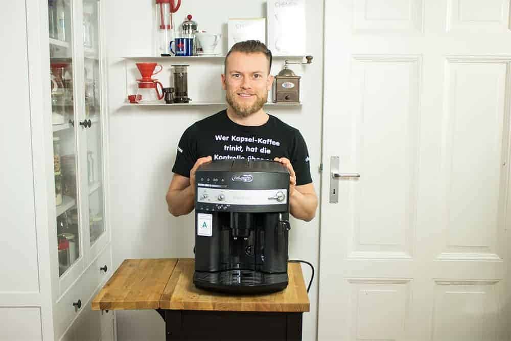 DeLonghi ESAM 3000 Kaffeevollautomat und Arne