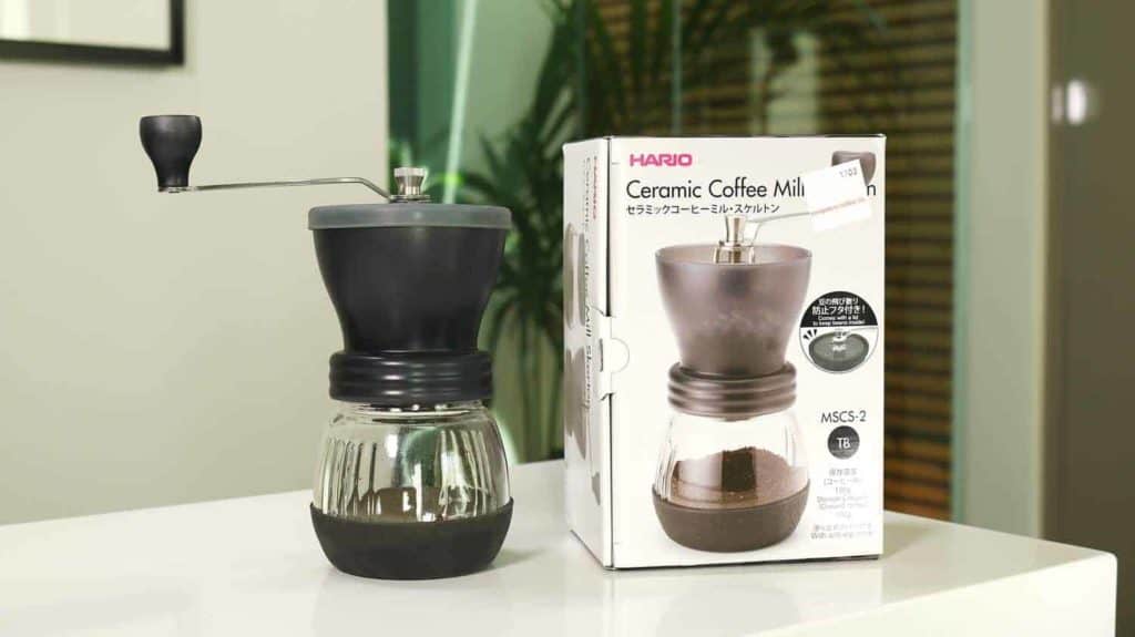 Hario Mill Skerton Handkaffeemuehle Karton