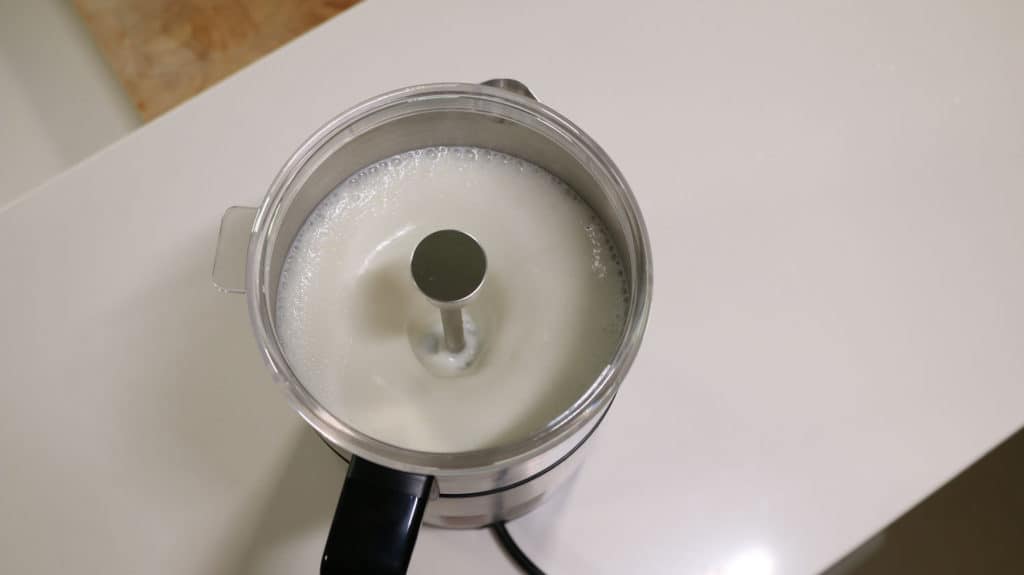 WMF Lono schuimt melk op