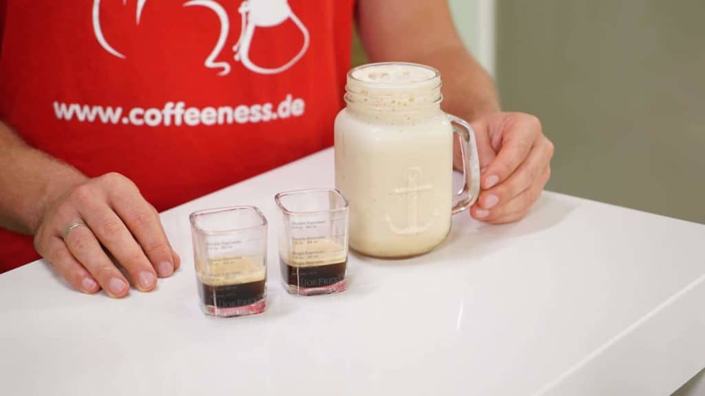 Frappe mit Espresso ohne Zucker