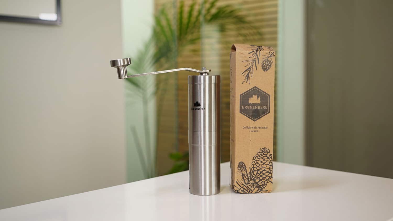 Die Handkaffeemühle mit KeramikMahlwerk von Grönenberg im Test