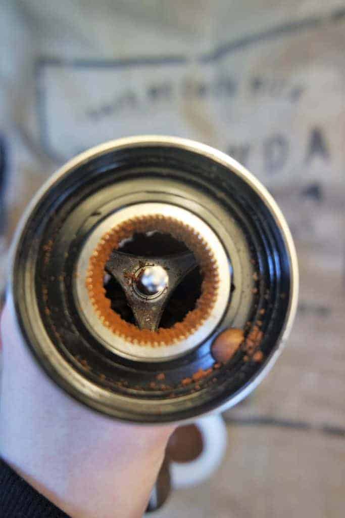 zassenhaus Handkaffeemuehle Mahlwerk Close