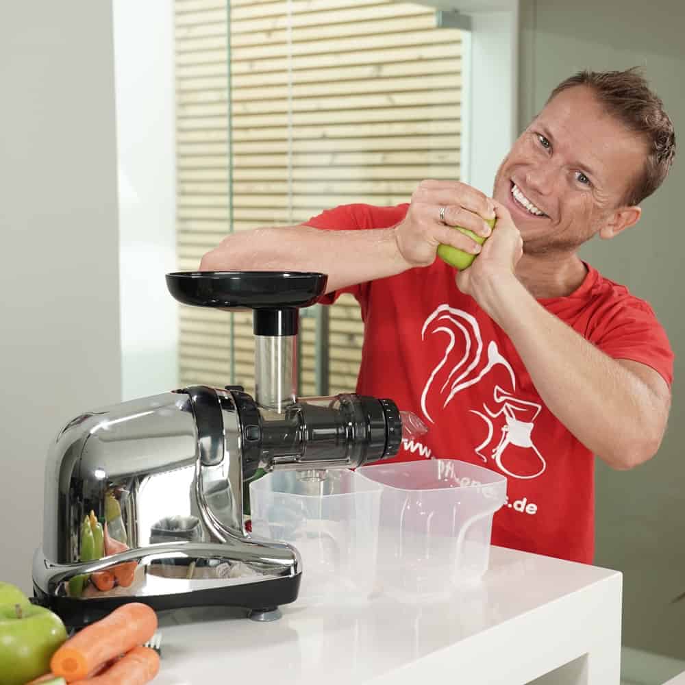 Der Neo Slow Juicer wird von Arne getestet