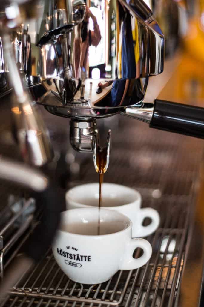 Espresso Bezug aus dem Siebträger
