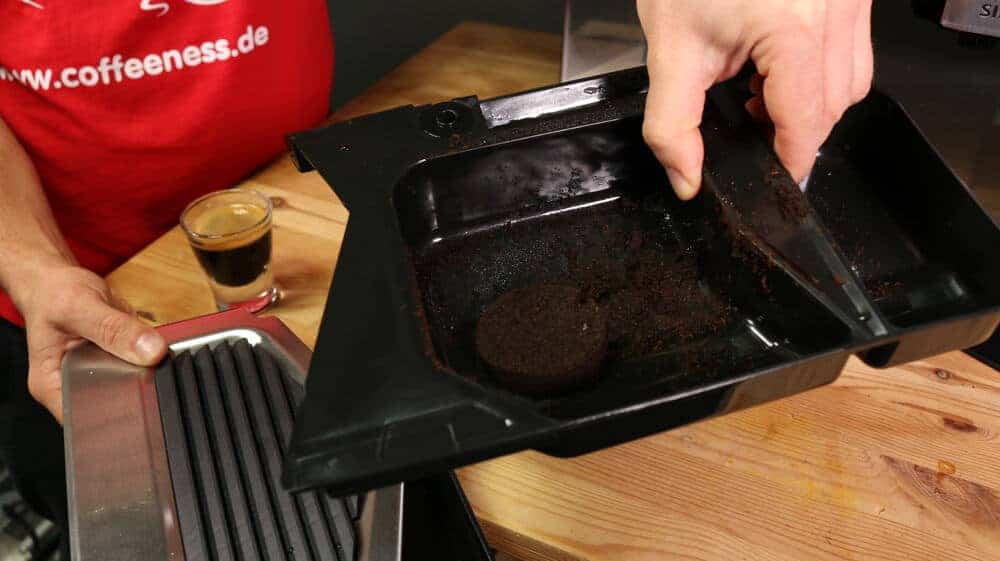 Depósito para posos de café de la Siemens EQ 9
