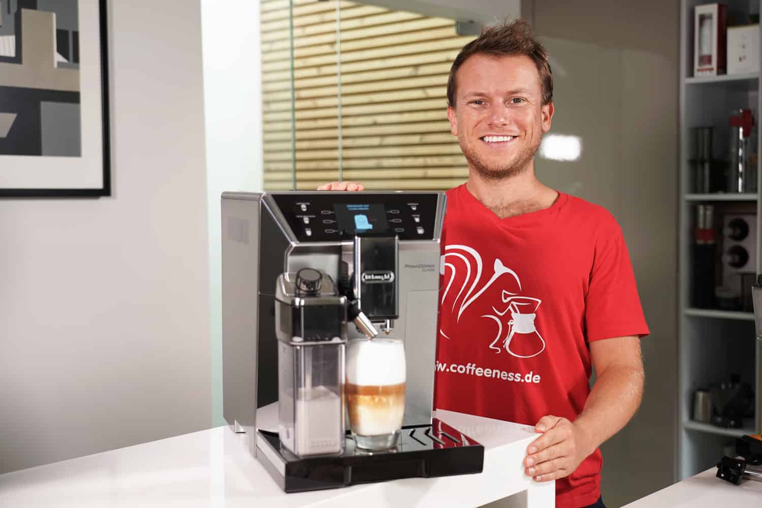 Hacer latte macchiato con la PrimaDonna