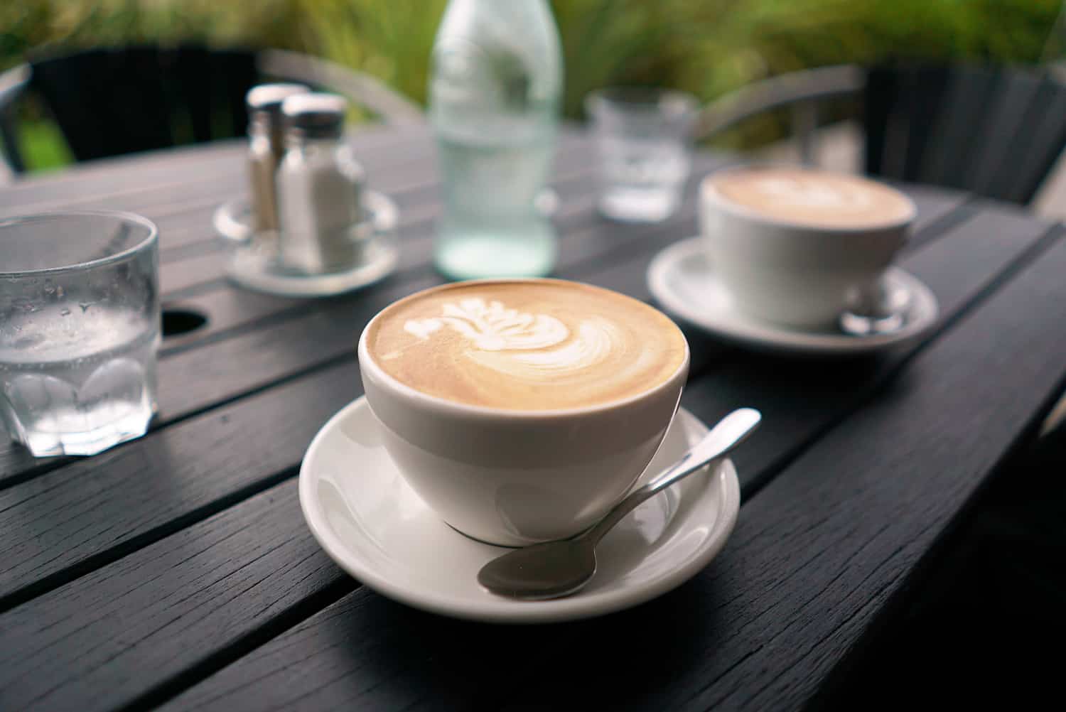 Cómo hacer espuma de leche para el café en casa - Rarabaya