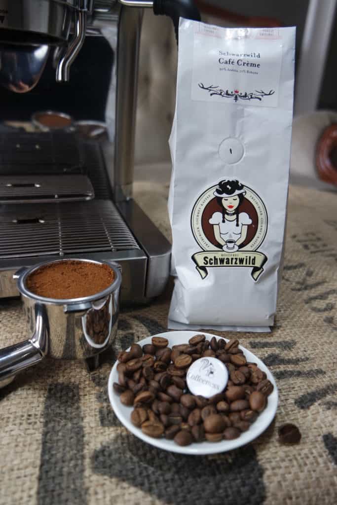 Schwarzwild Kaffee mit Tamper