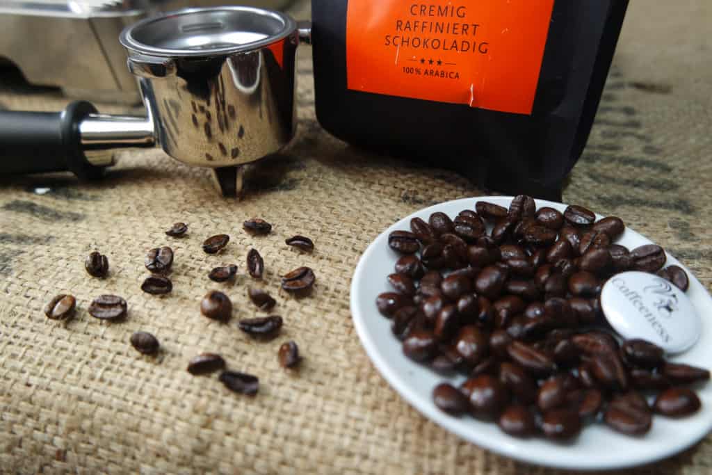 XO Espresso Bohnen mit Tamper