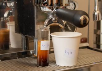 Projekt Koffeinkick Siebtraeger Kaffeebezug