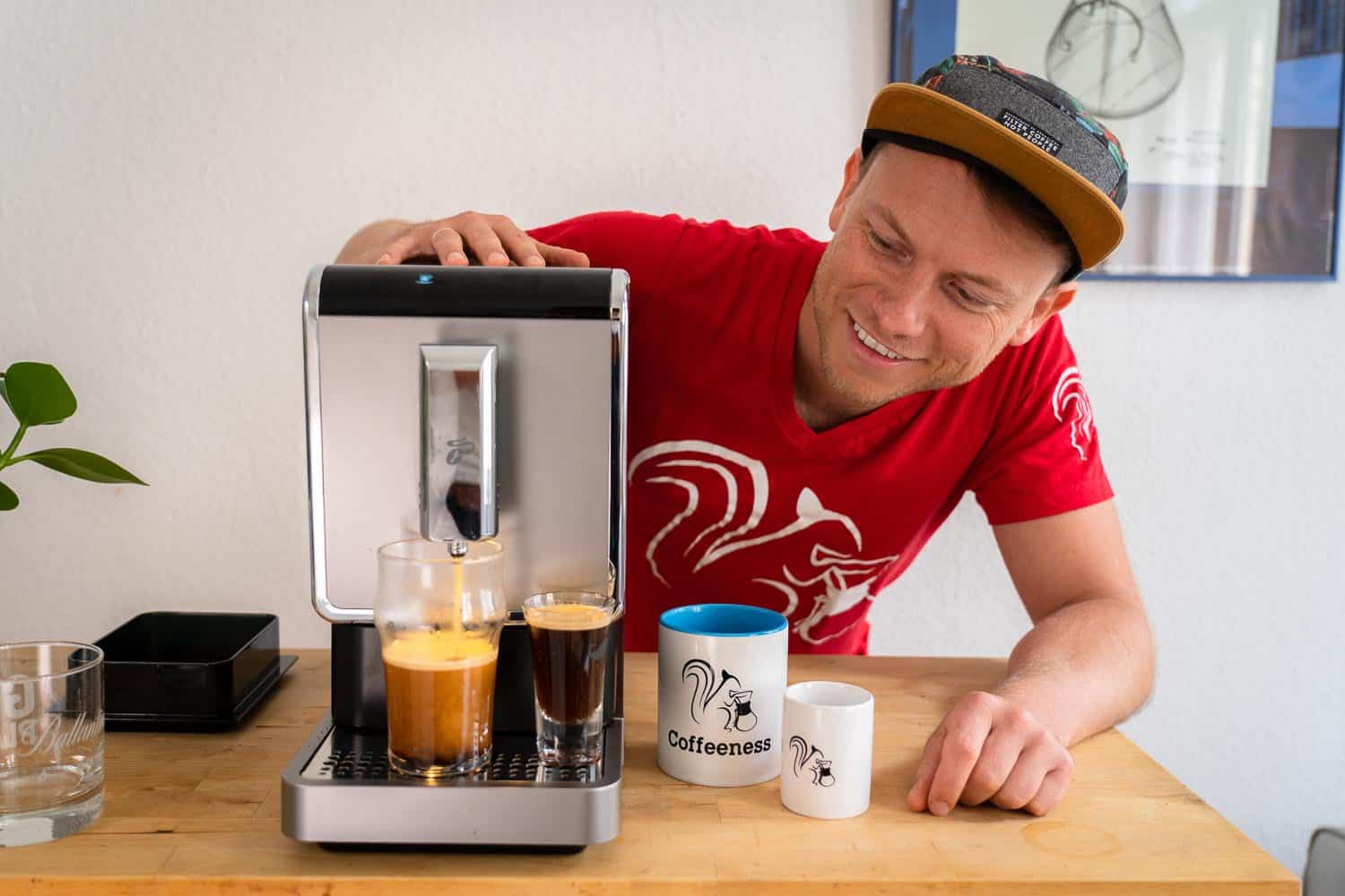 The Tchibo - Coffee & Espresso Machine - Automatic with Grinder