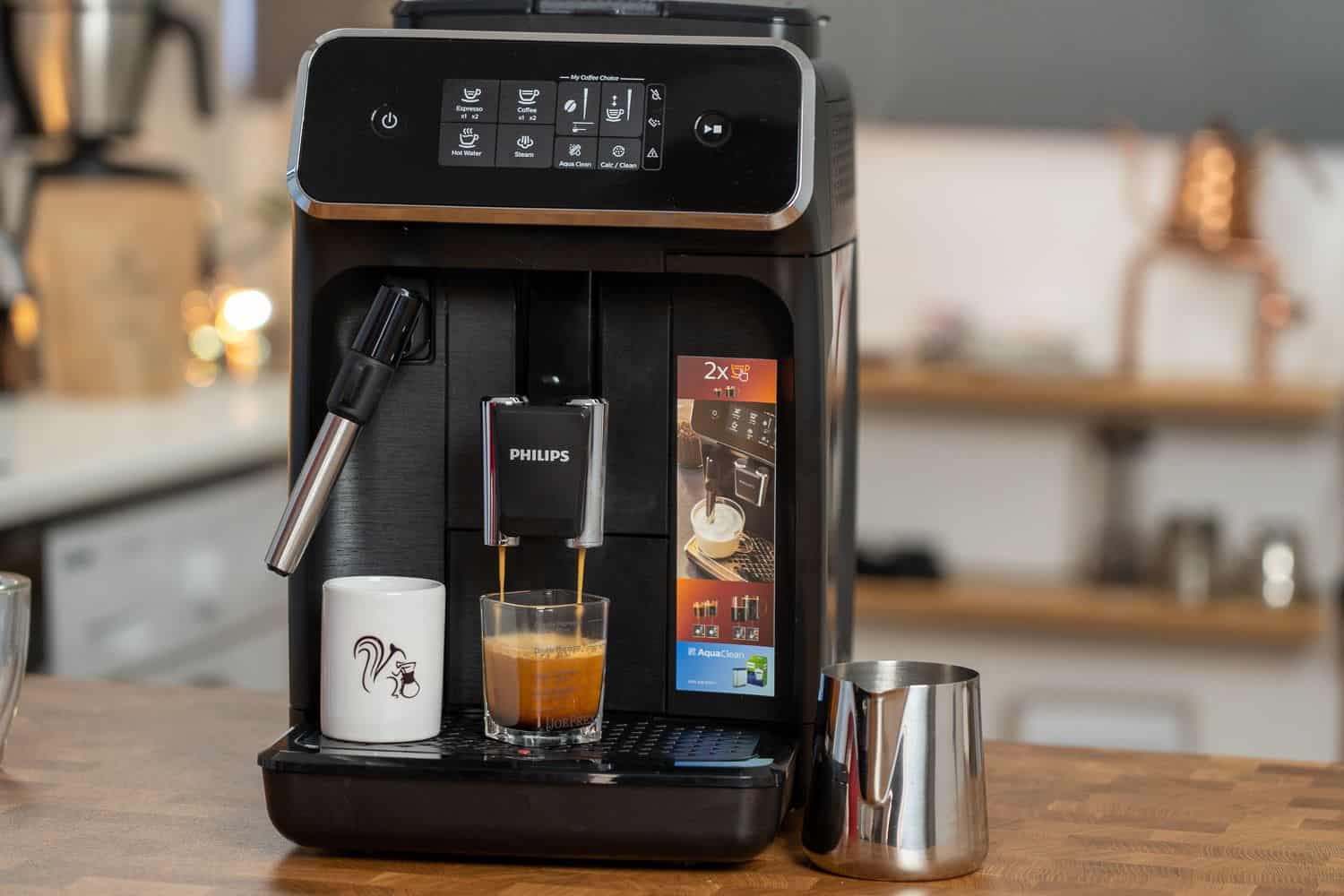 Like coffee capsule machines, but with coffee beans - Philips LatteGo Series  2200 Review