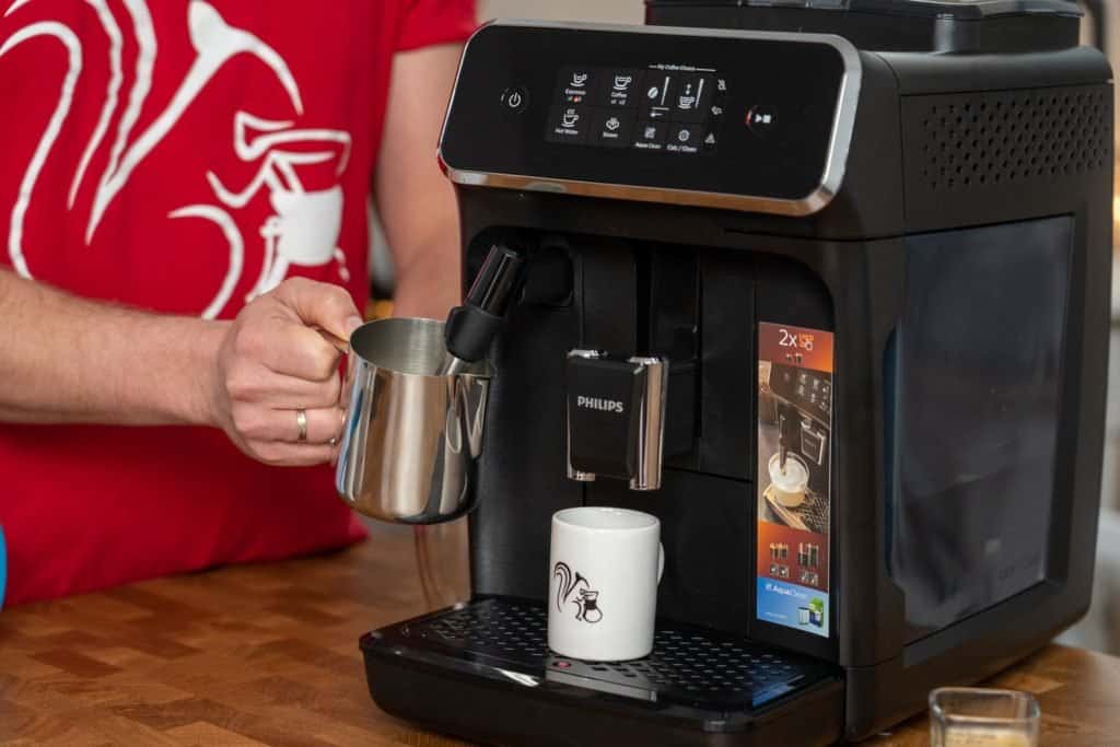 La cafetera superautomática Philips 2200: la revolución en tu taza de café  