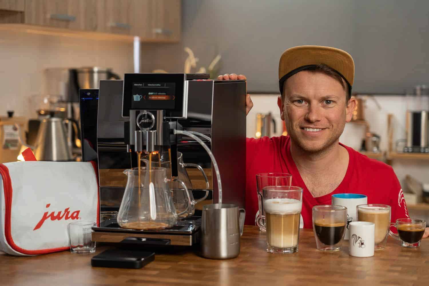 Kaffeevollautomat mit Milchkühler 2024 im Test: Sinnvoll?