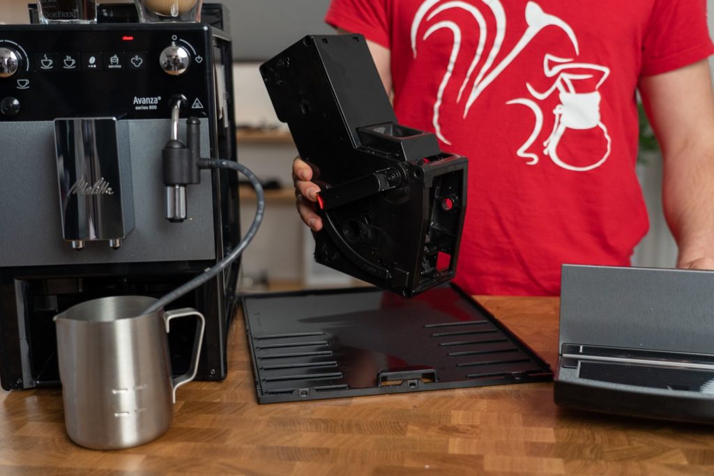 Melitta Avanza 600 Kaffeevollautomat Bruehgruppe entnommen