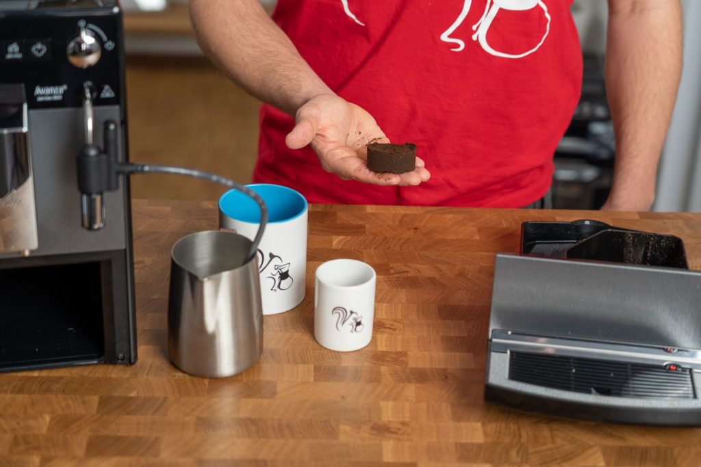 Melitta Avanza 600 Kaffeevollautomat Kaffeepuck