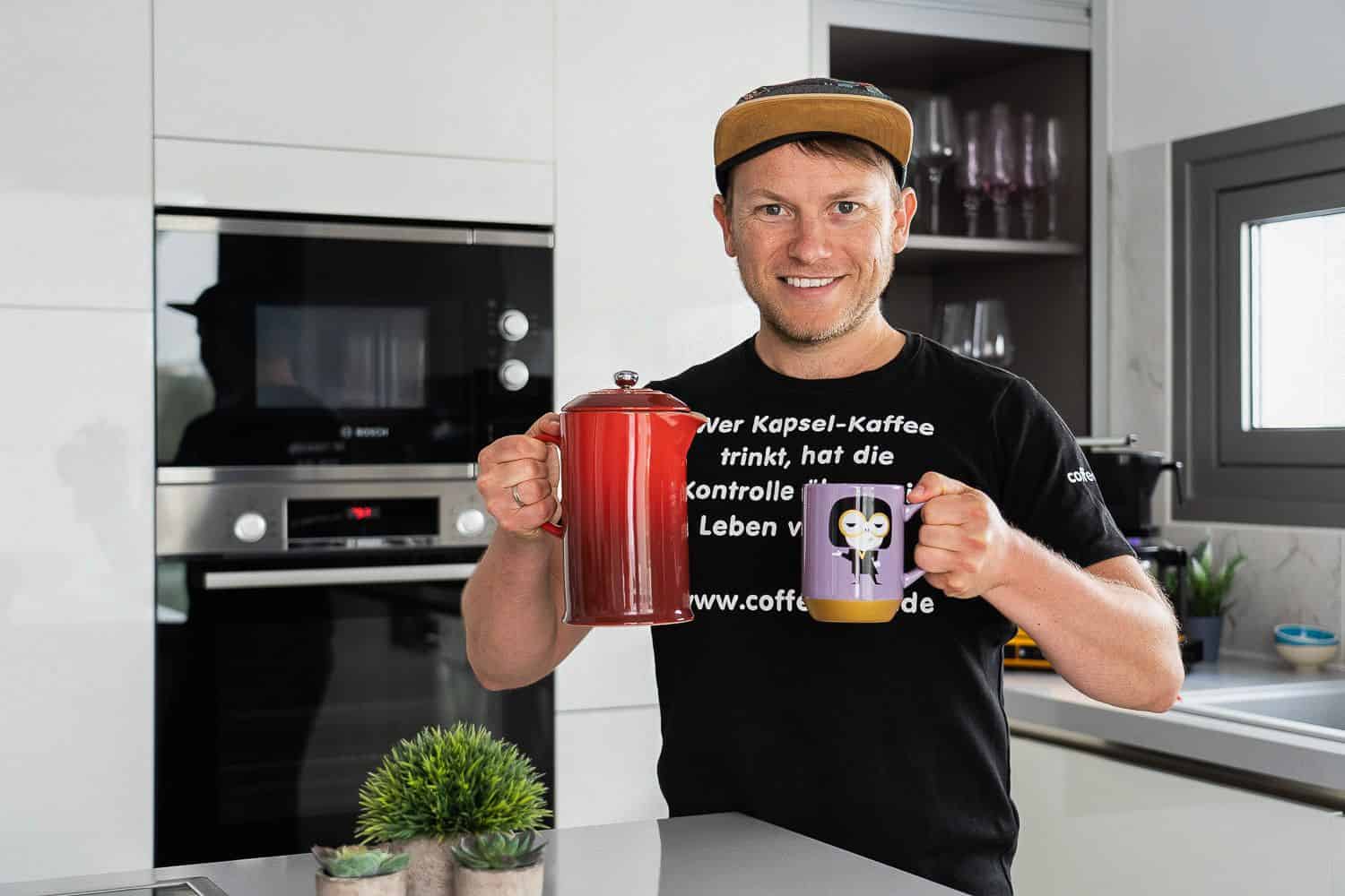 https://www.coffeeness.de/wp-content/uploads/2020/04/french-press-arne-kaffee-fertig.jpg