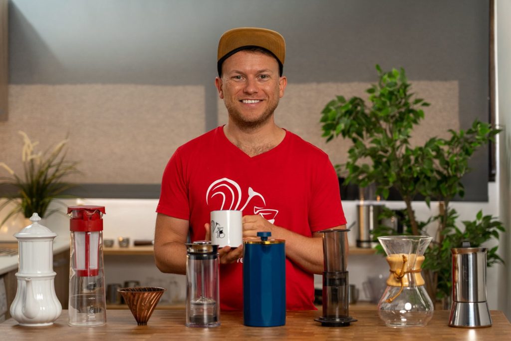 Kaffeezubereitung Uebersicht verschiedene Methoden Kaffeetasse