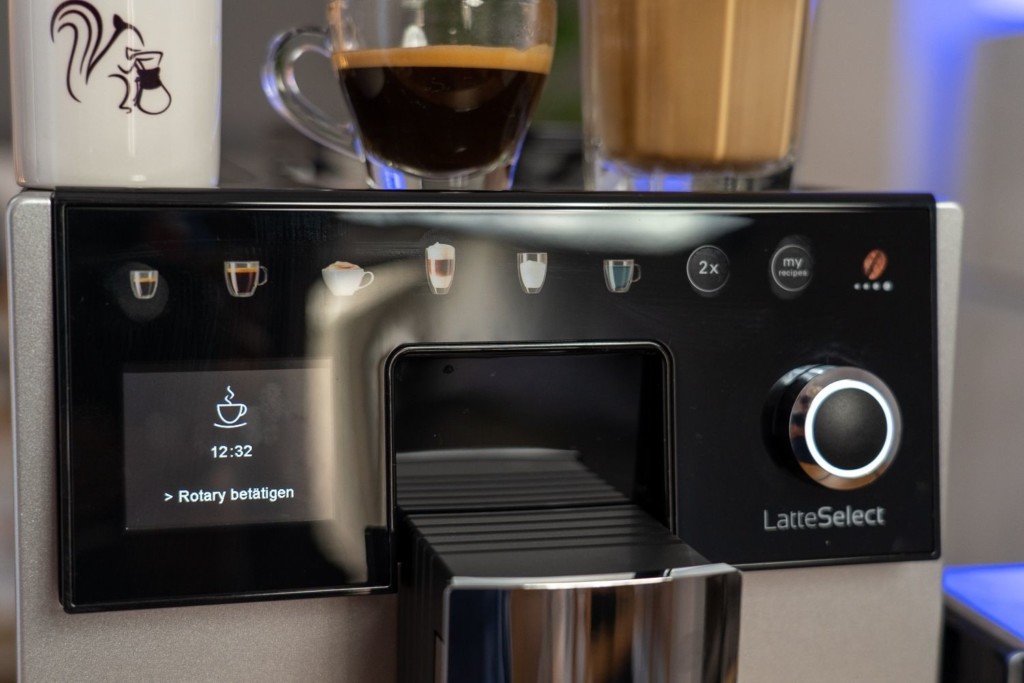 Melitta Latte Select Kaffeevollautomat Bedienung am Display