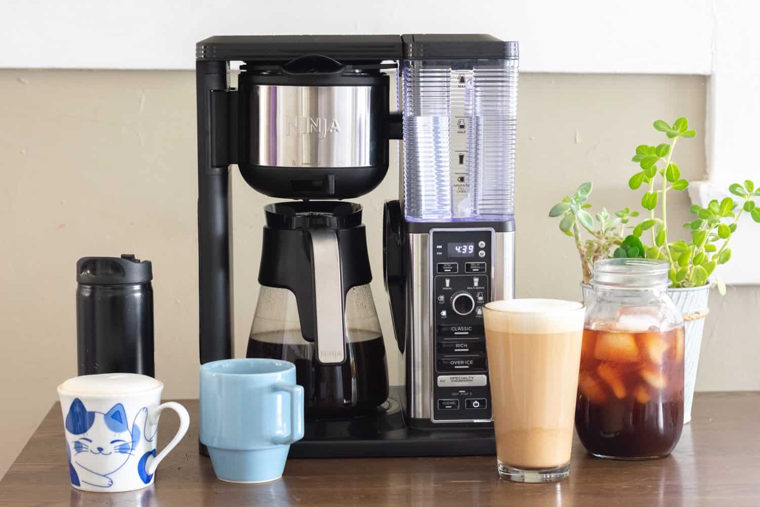 Black + Decker 5-Cup Coffeemaker Review: Big Tastes