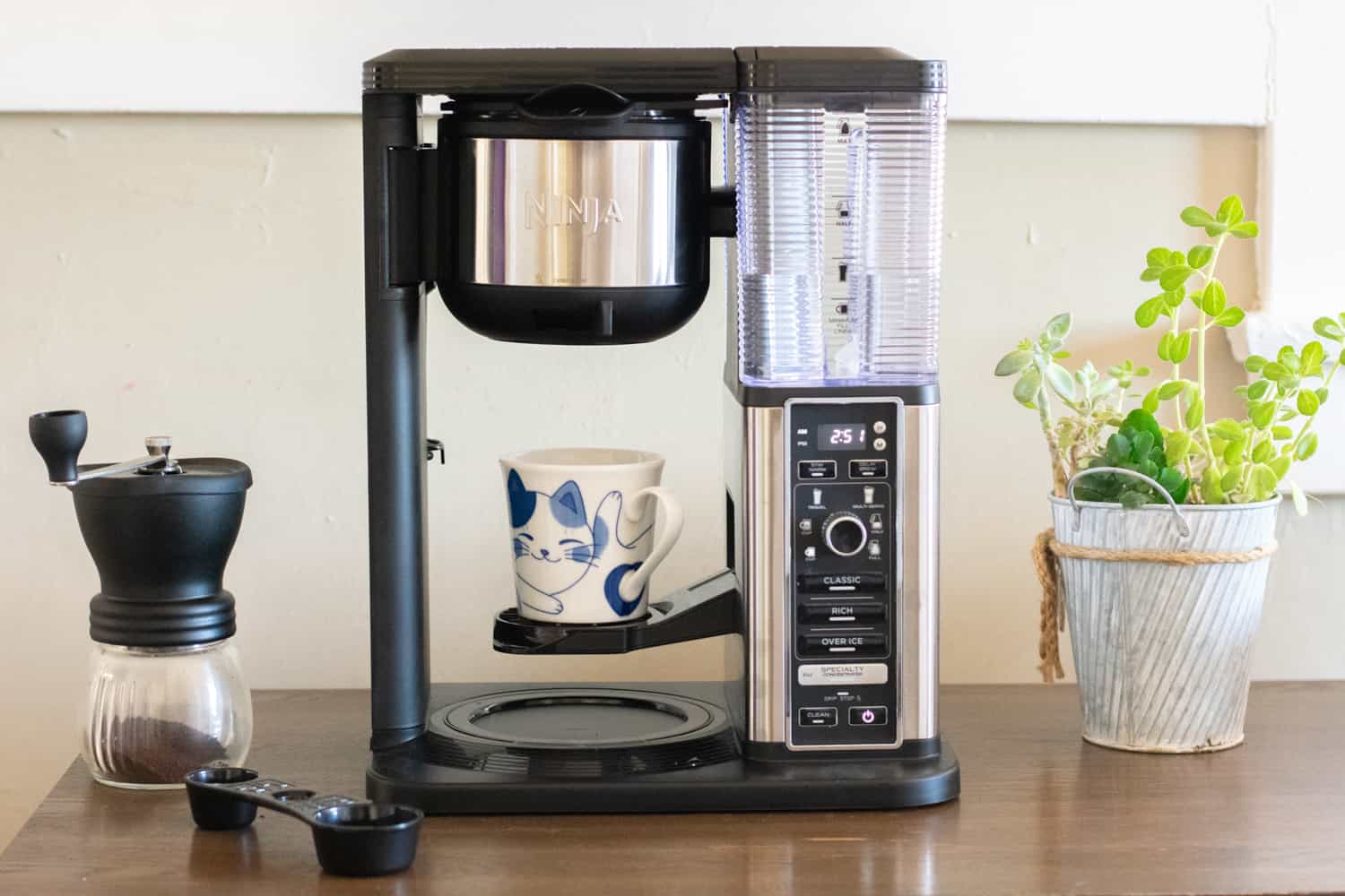 Ninja DualBrew Pro 12-Cup CFP301 Coffee Maker Review - Consumer Reports