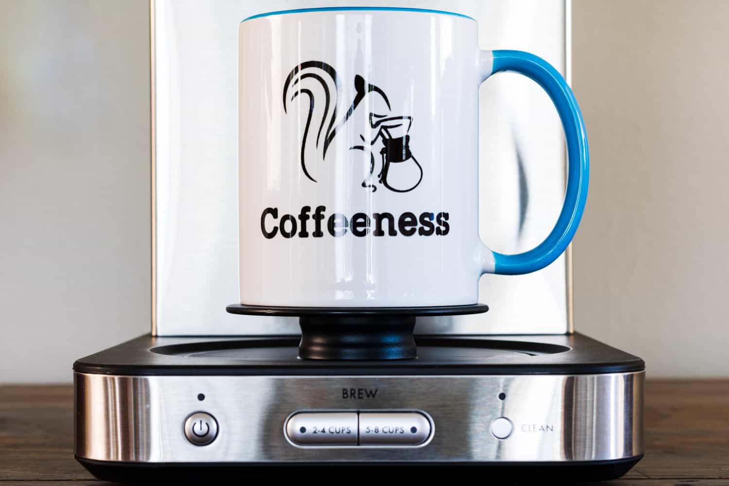 https://www.coffeeness.de/wp-content/uploads/2022/03/OXO-8-Cup-Coffee-Maker-One-Cup-Platform.jpg