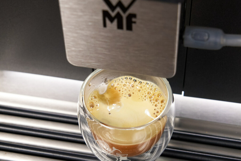 WMF Espresso beziehen nah.