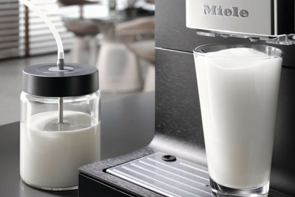 Delicious Milk Foam from the Miele CM 7750.