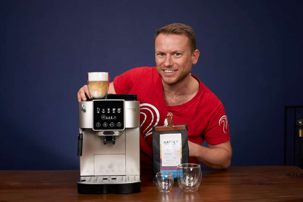 DeLonghi Magnifica Start Uebersicht Arne laechelnd