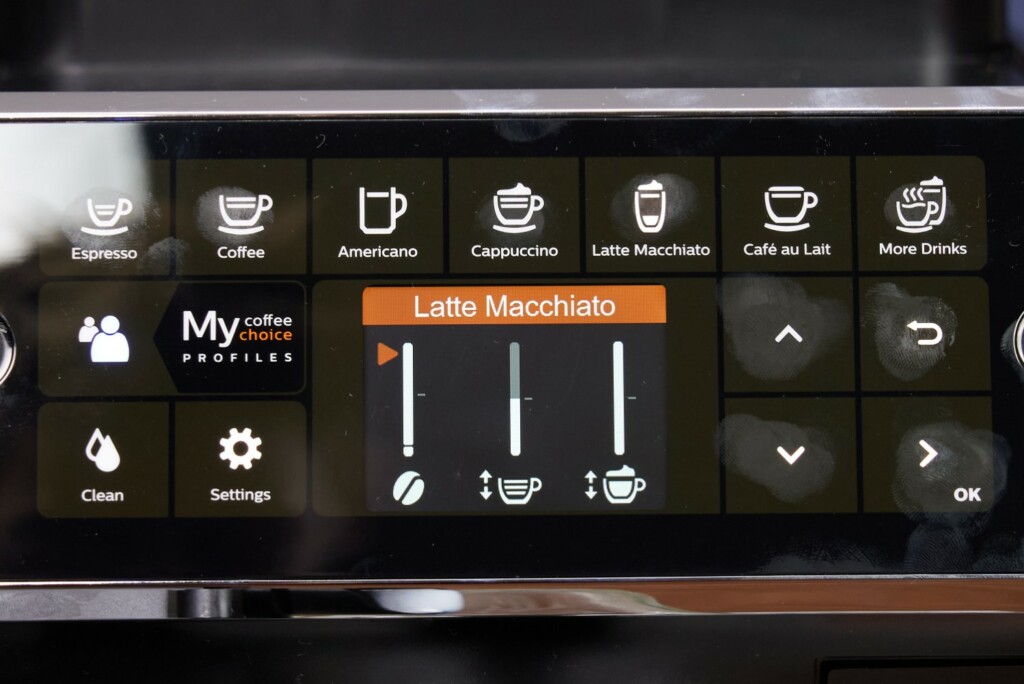 PHILIPS 4300 Series Fully Automatic Espresso Machine - LatteGo Milk  Frother, 8 Coffee Varieties, Intuitive Touch Display, Black, (EP4347/94)