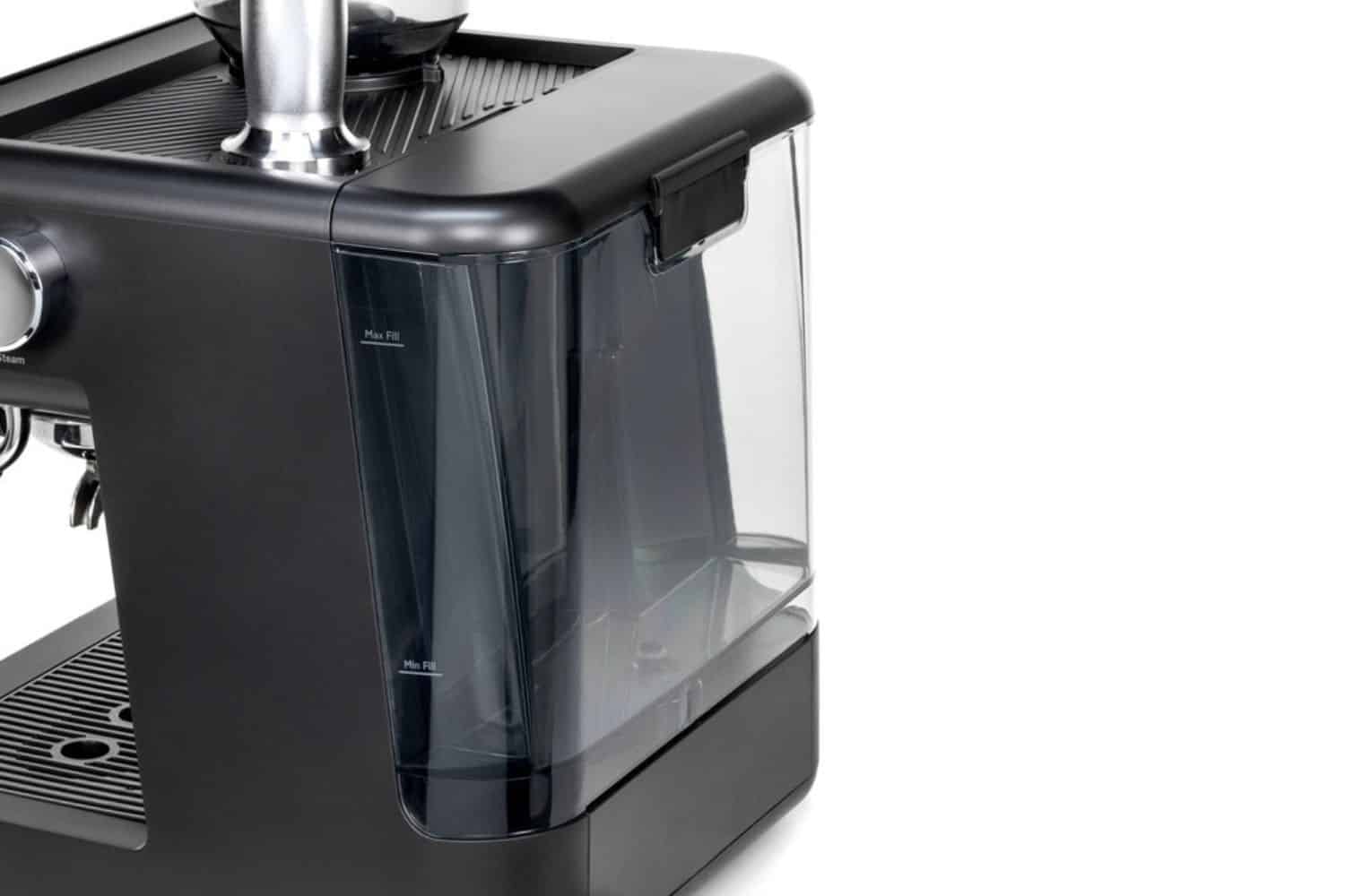 https://www.coffeeness.de/wp-content/uploads/2023/01/GE-Profile-Semi-Automatic-Espresso-Machine-Water-Reservoir.jpg