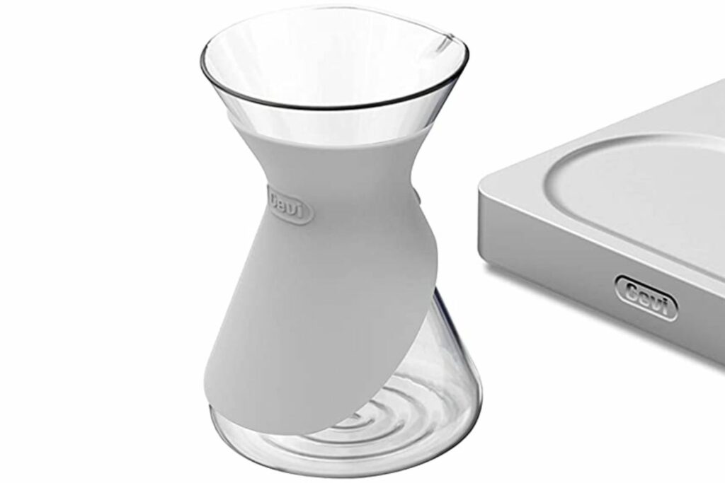Closeup of the Gevi 4-in1 carafe.