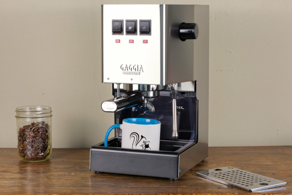 Machine à café espresso Gaggia New Classic RI9480/11 + 1 kg Café