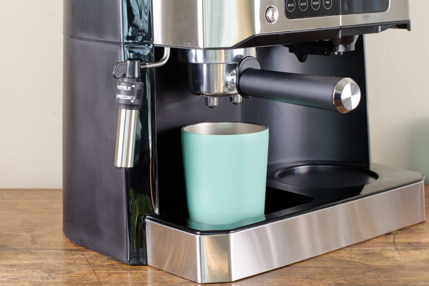 https://www.coffeeness.de/wp-content/uploads/2023/02/delonghi-all-in-one-cup-height.jpg