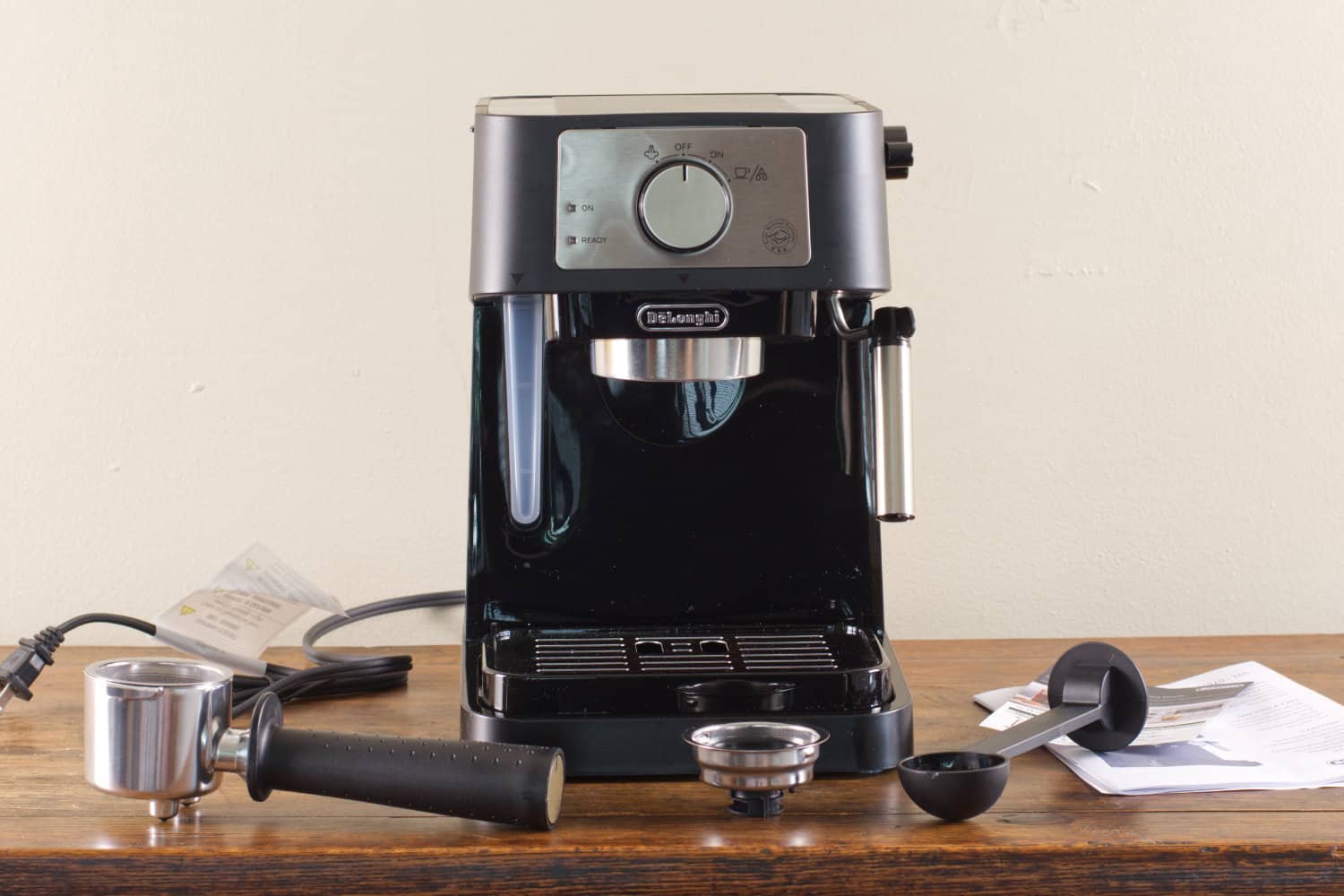 DeLonghi Stilosa Review 2024: A Compact Beginner Machine!