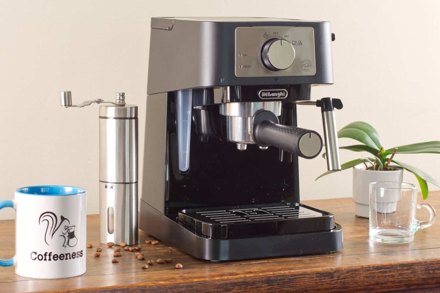 De'Longhi ECP3220 15-Bar Pump Espresso and Cappuccino Machine 