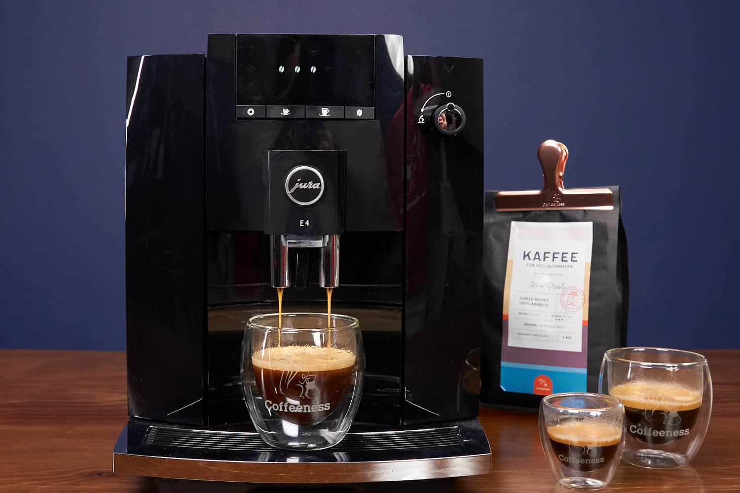 Jura E4 Test 2024: Kaffeevollautomat für Espresso