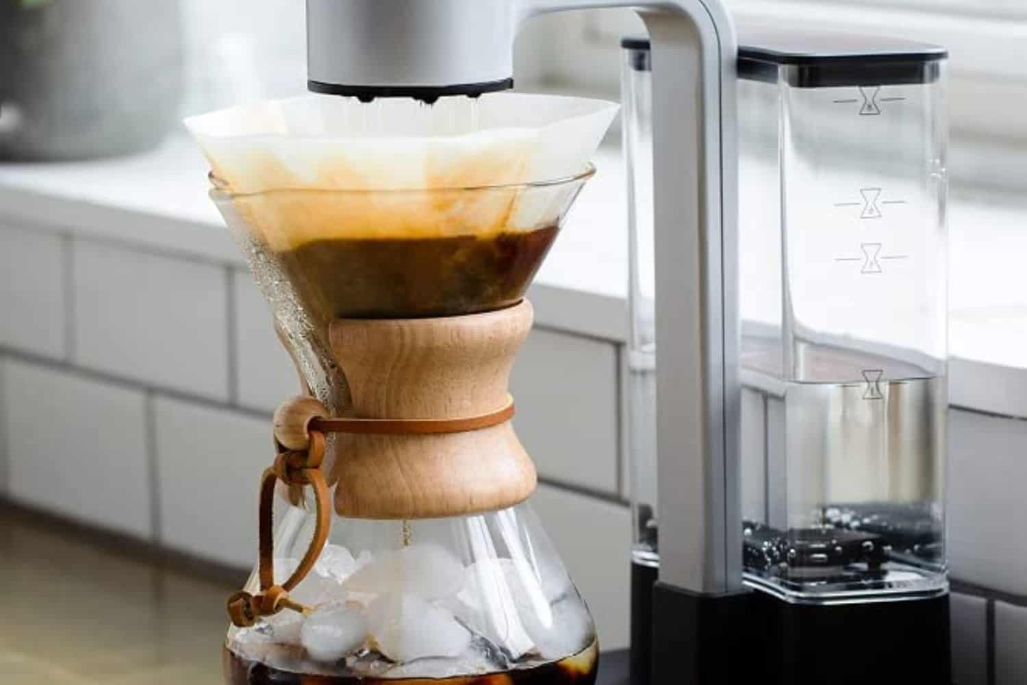https://www.coffeeness.de/wp-content/uploads/2023/04/chemex-ottomatic-iced-coffee.jpg