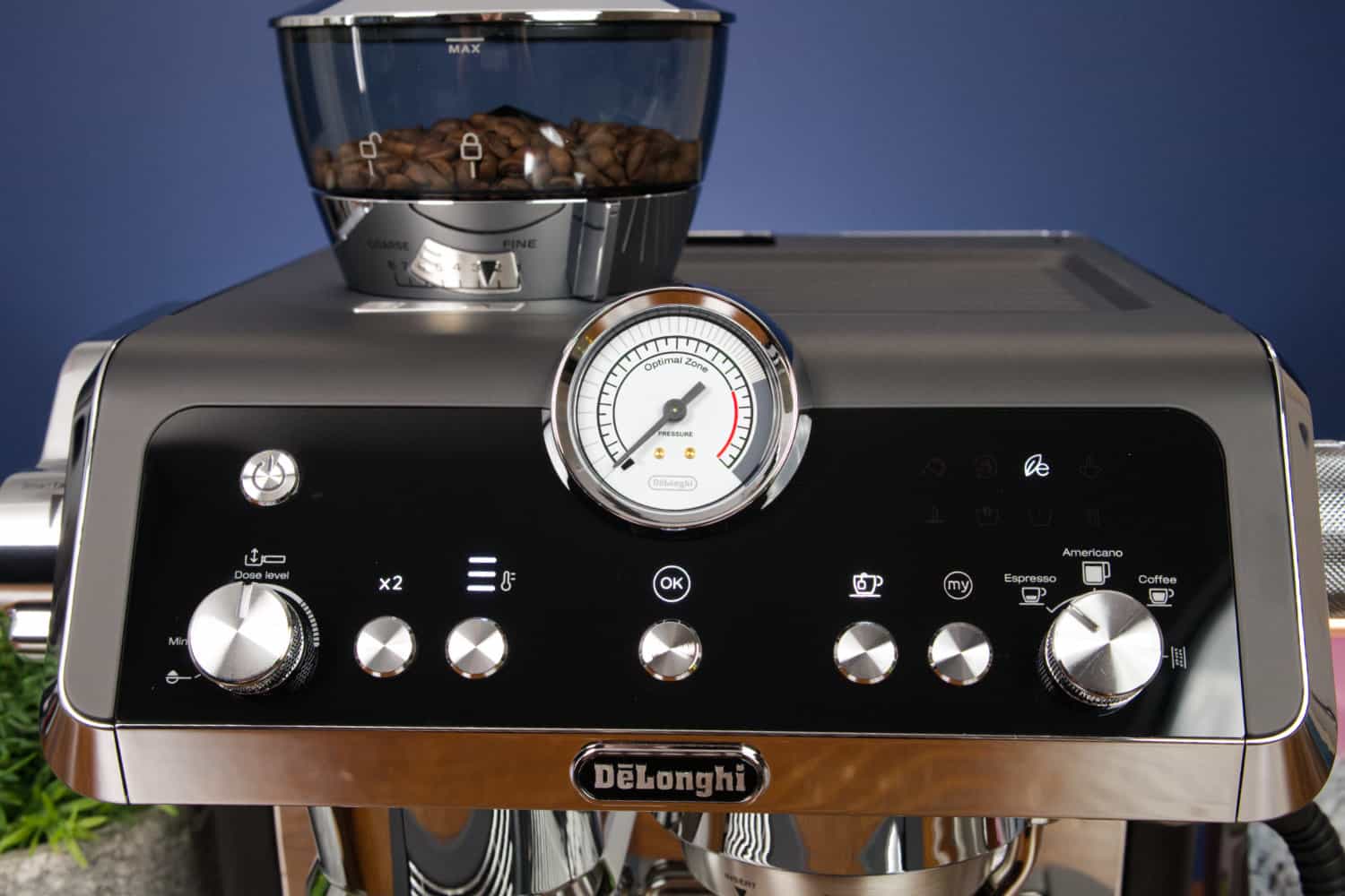 https://www.coffeeness.de/wp-content/uploads/2023/10/delonghi-la-specialista-prestigio-bedienung.jpg