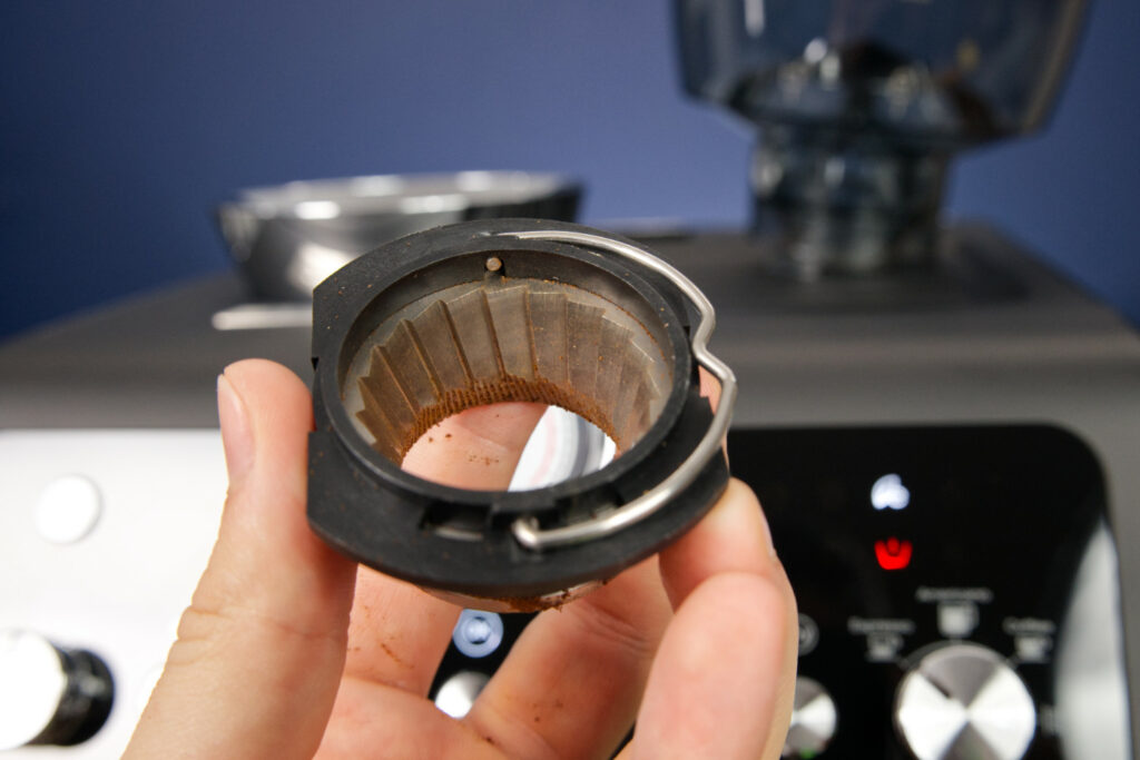 DeLonghi La Specialista Prestigio Teil Mahlwerk