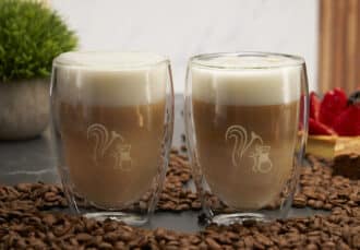 Doppelwandige Latteglaeser von Coffeeness