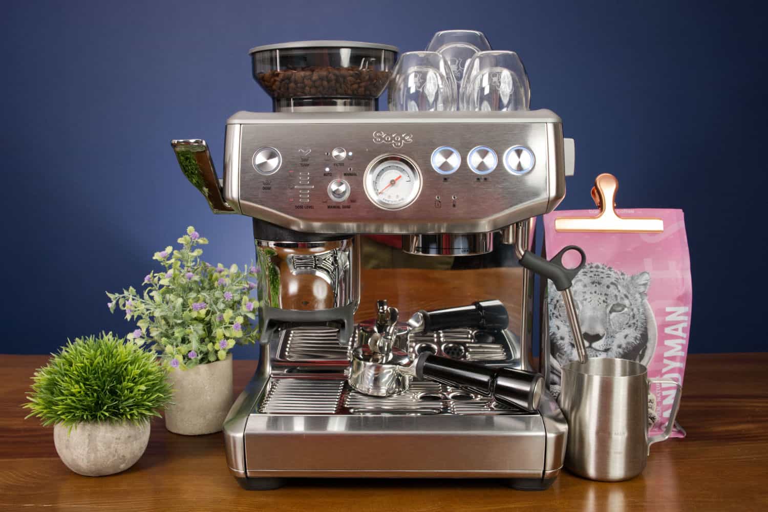 Sage Barista Touch Impress Test 2024: Der SES881-Check | Espressomaschinen