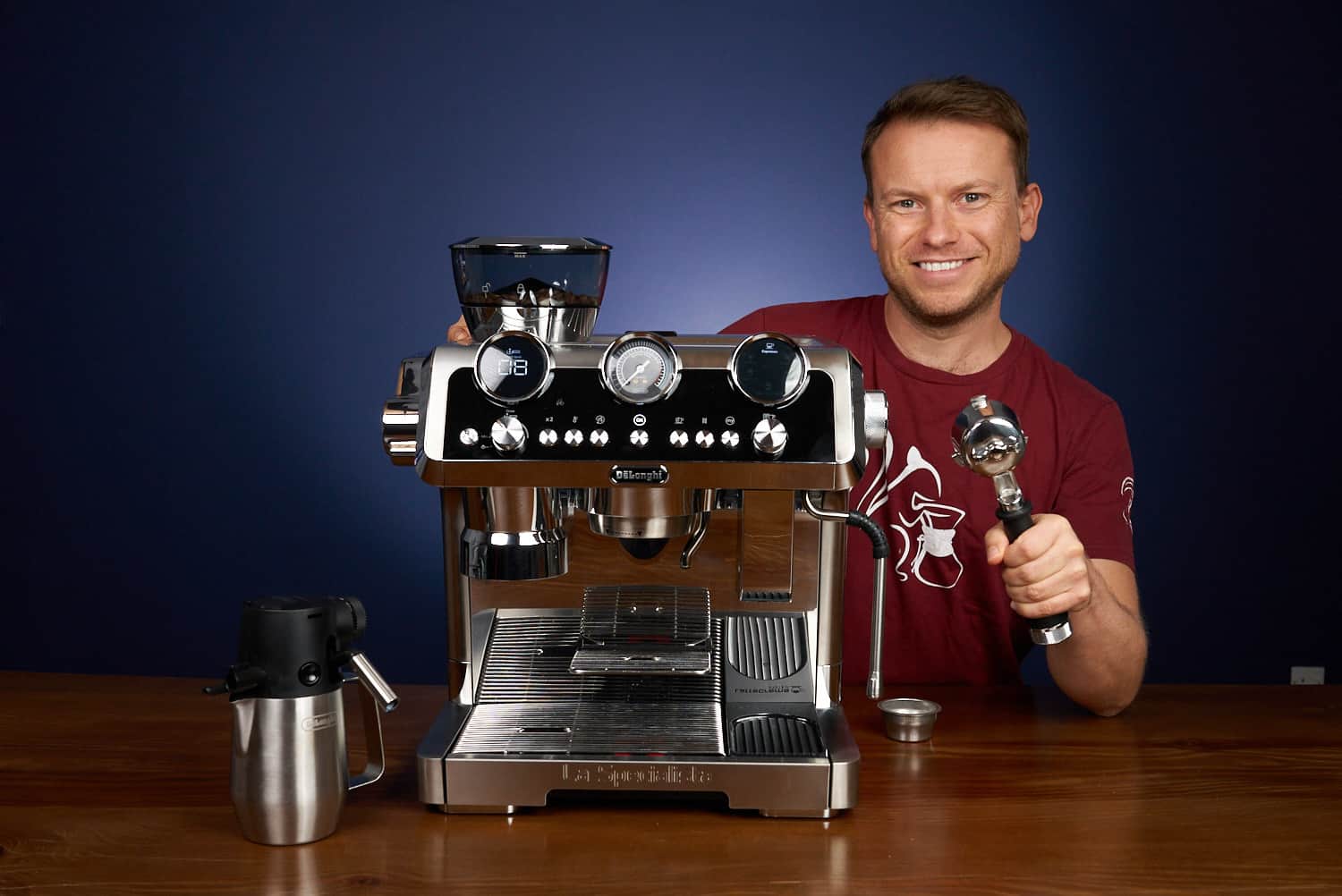 Arne avec le DeLonghi La Specialista Maestro