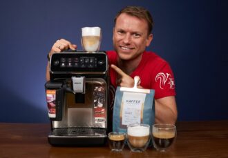 Arne präsentiert den Philips 3300 LatteGo Kaffeevollautomat