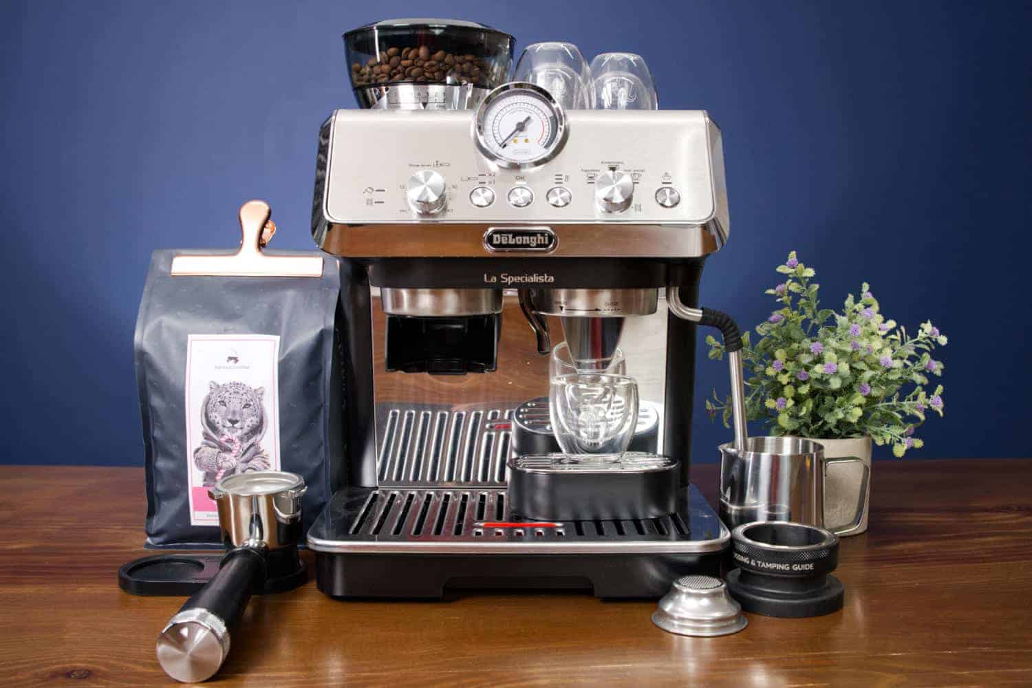Vista general de la cafetera espresso DeLonghi La Specialista Arte