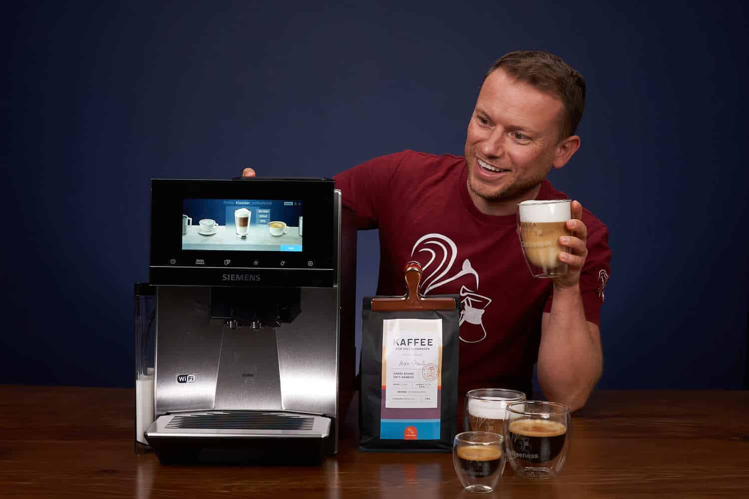 Vista general de la cafetera superautomática Siemens EQ900